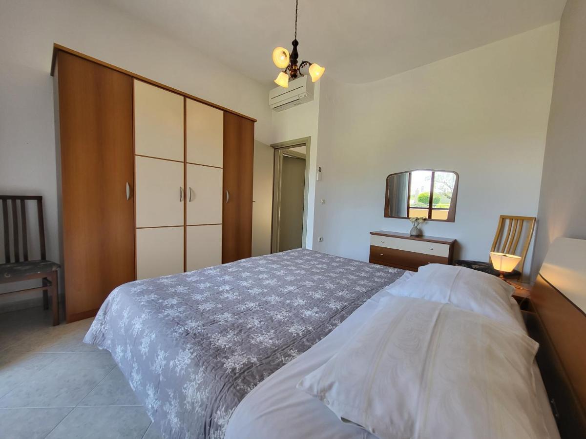 Cozy Apartment Mandula Vrsar Eksteriør bilde